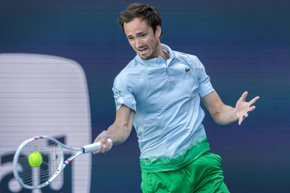 为破纪录而来，阿迪达斯“牵手”奥运冠军潘展乐.